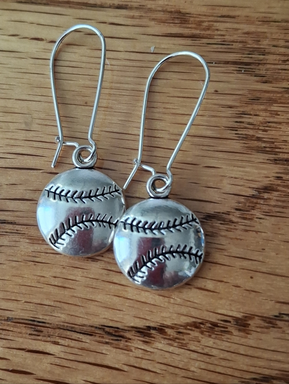 NWT Tibeyan Silver Baseball Stitch Dangle Earrings - Silver Tone